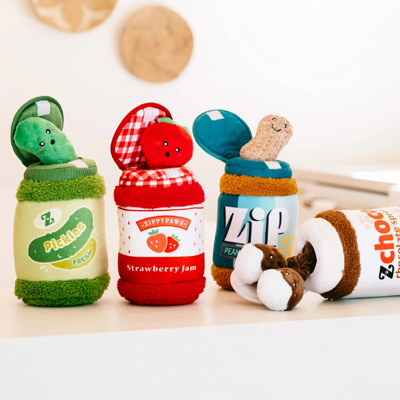 Bungee Burrow™ - Strawberry Jam Jar