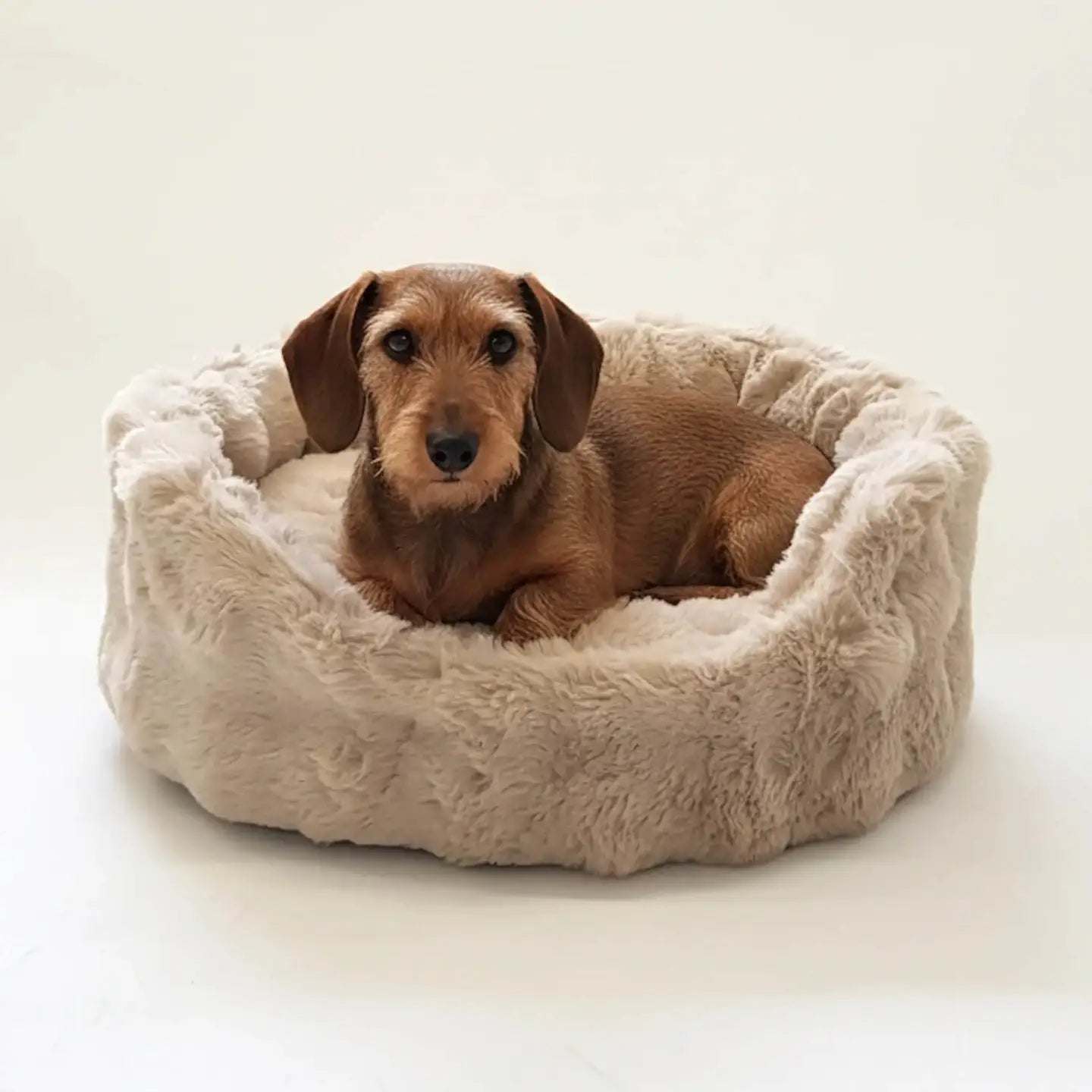 Dog Basket Faux Fur | Beige